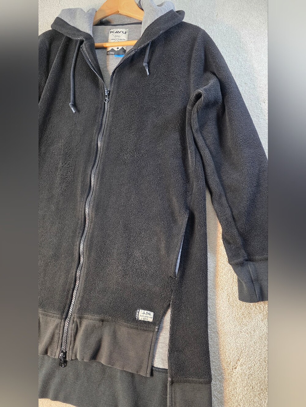 Kavu Black Fleece Full Zip Hooded Jacket Camping Hiking Fall Weather Womens M